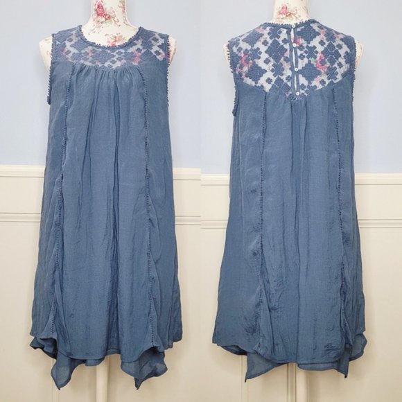 JohnPaulRichard Dresses & Skirts - JohnpaulRichard Teal Crochet Lace Floral Dress LG